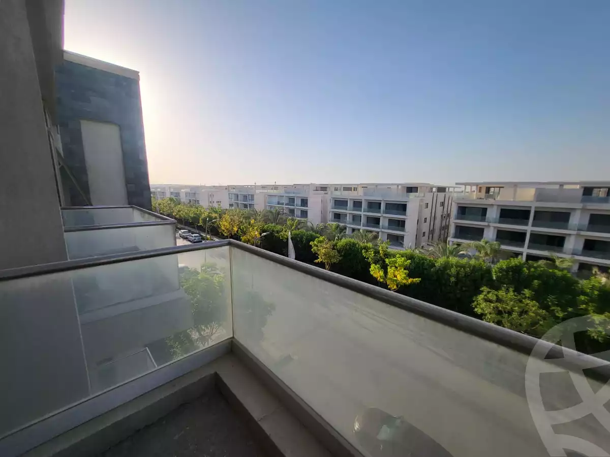 https://aqarmap.com.eg/en/listing/5593341-for-sale-cairo-new-cairo-compounds-galleria-moon-valley