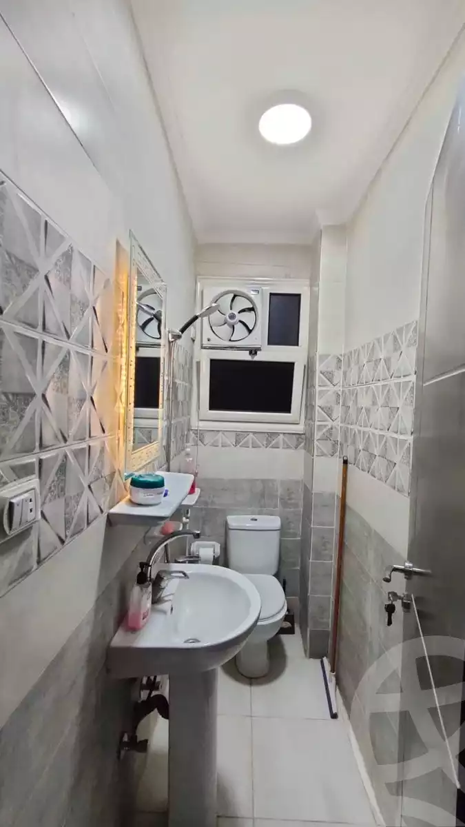 https://aqarmap.com.eg/ar/listing/5595371-for-sale-cairo-el-haram-el-maryotya-el-seesy-canal-st