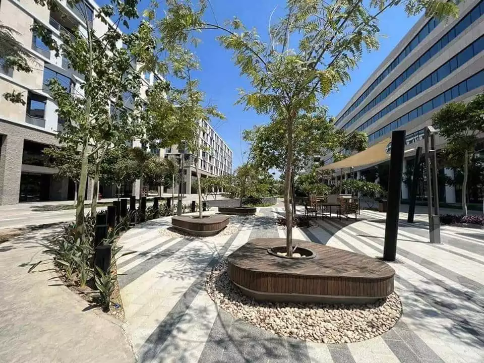 https://aqarmap.com.eg/ar/listing/5596160-for-rent-cairo-el-sheikh-zayed-city-compounds-dh-bwrtl-mwl-swdyk