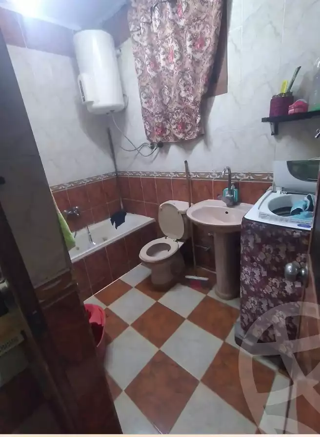 https://aqarmap.com.eg/en/listing/5918582-for-sale-qalyubia-shubra-el-khaima-shubra-el-khaima-city-teraat-el-shabouri-st