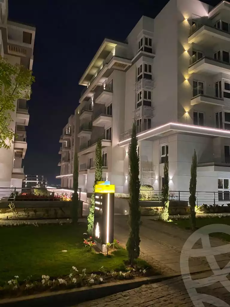 https://aqarmap.com.eg/ar/listing/5597368-for-sale-cairo-new-cairo-compounds-mwntn-fyw-y-syty-club-park-mountain-view-icity