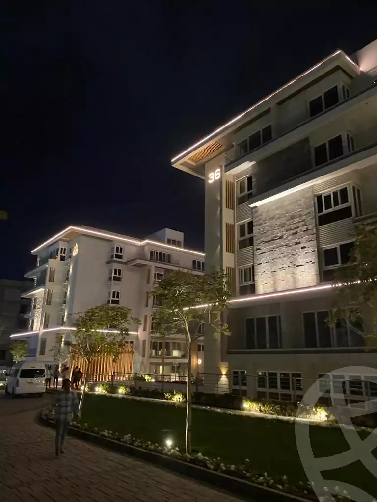 https://aqarmap.com.eg/ar/listing/5597368-for-sale-cairo-new-cairo-compounds-mwntn-fyw-y-syty-club-park-mountain-view-icity