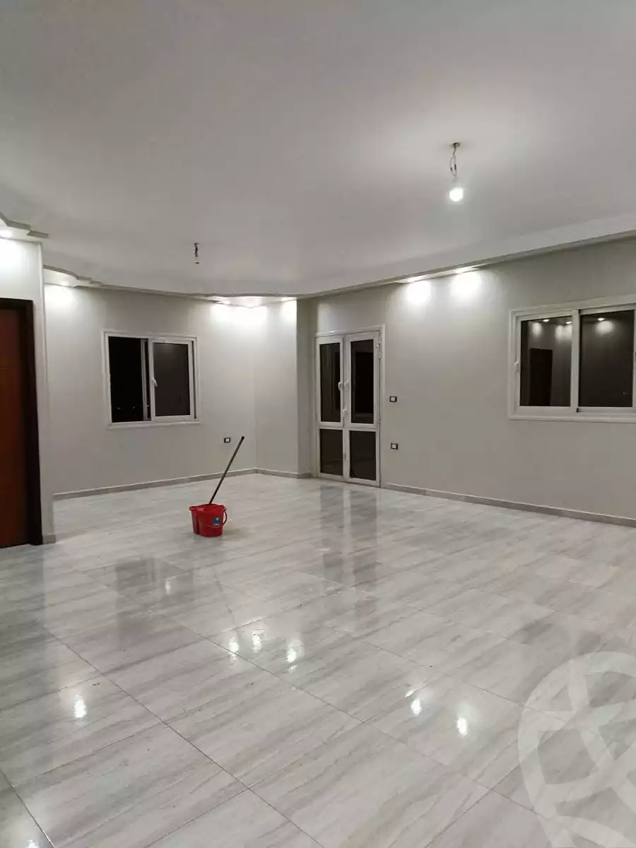 https://aqarmap.com.eg/ar/listing/5599950-for-rent-cairo-mokattam-lhdb-l-ly-shareaa-9