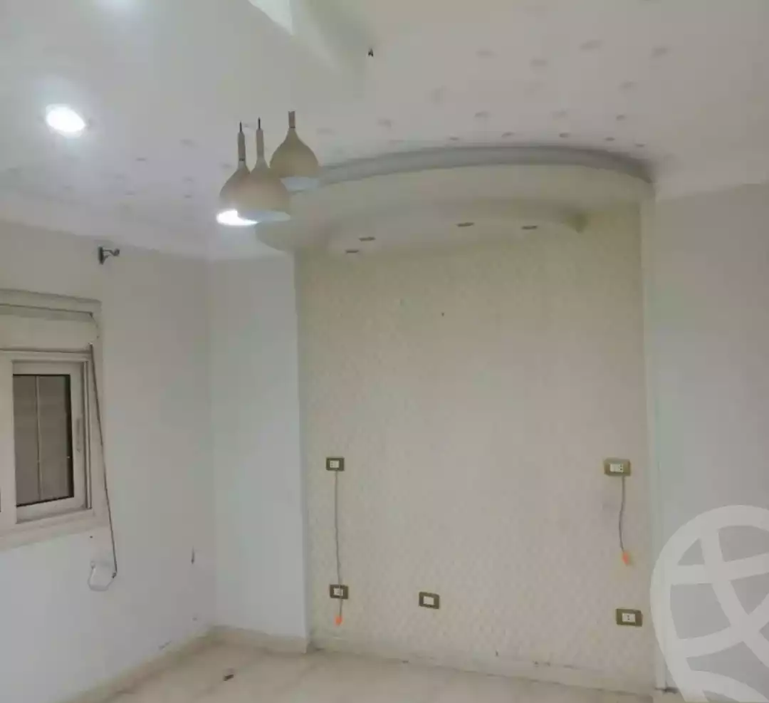 https://aqarmap.com.eg/en/listing/5915805-for-sale-alexandria-zezenia-ibrahim-el-attar-st