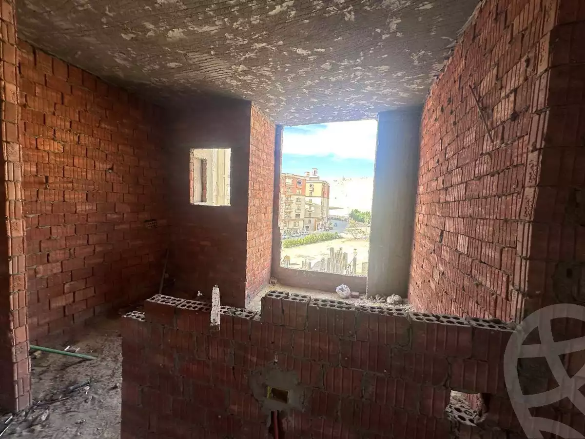 https://aqarmap.com.eg/en/listing/5908162-for-sale-cairo-mokattam-el-hadabah-el-wosta-compounds-dyar-city-2