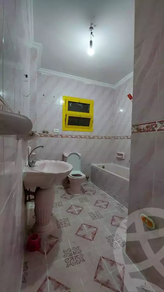 https://aqarmap.com.eg/ar/listing/5908104-for-sale-alexandria-l-jmy-el-kilo-21