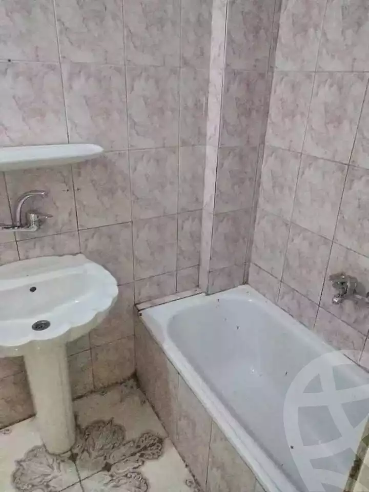 https://aqarmap.com.eg/en/listing/5908392-for-sale-alexandria-el-montazah-khorshid-el-awayed-rd