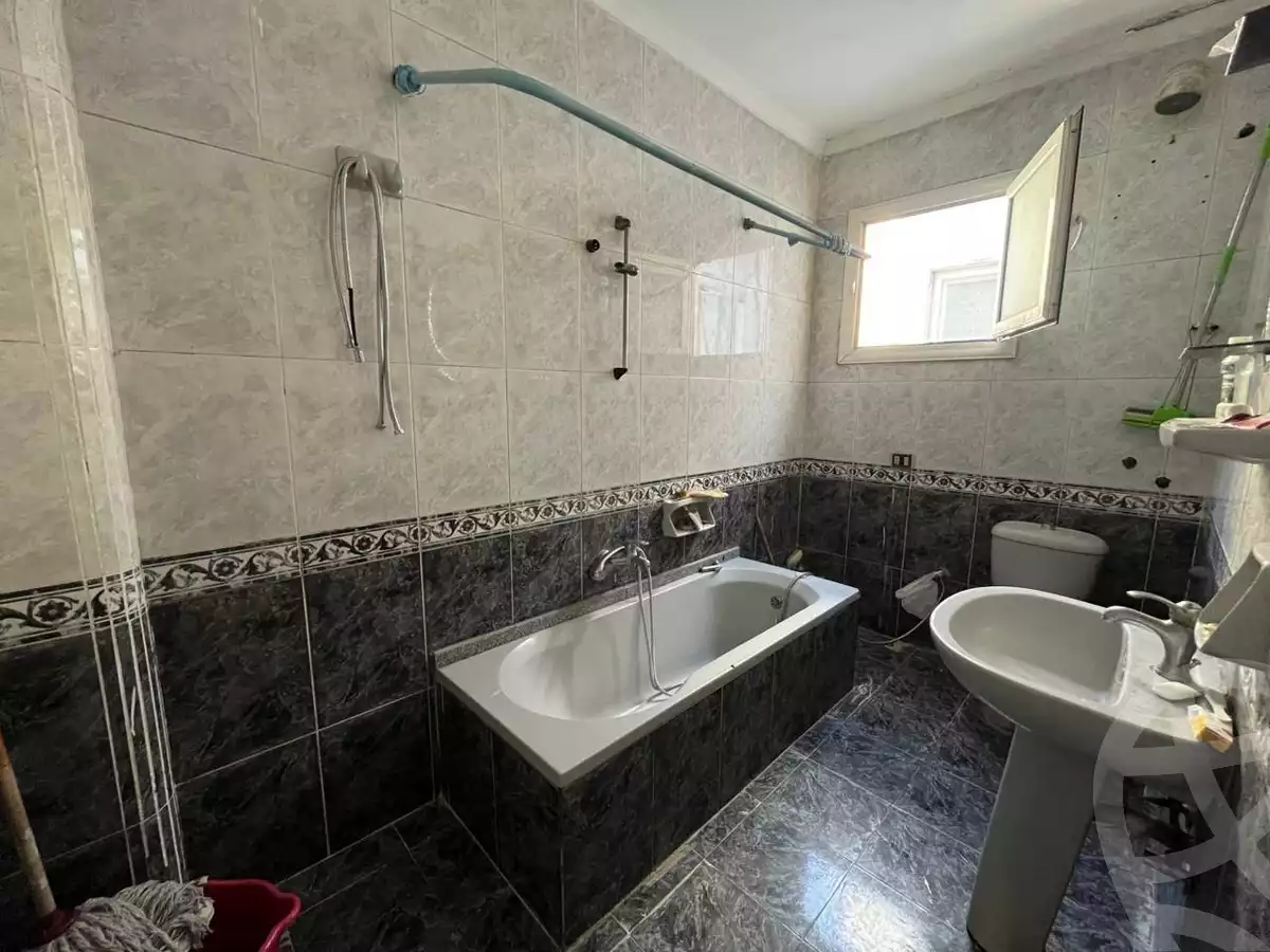 https://aqarmap.com.eg/en/listing/5914014-for-sale-alexandria-camp-cesar