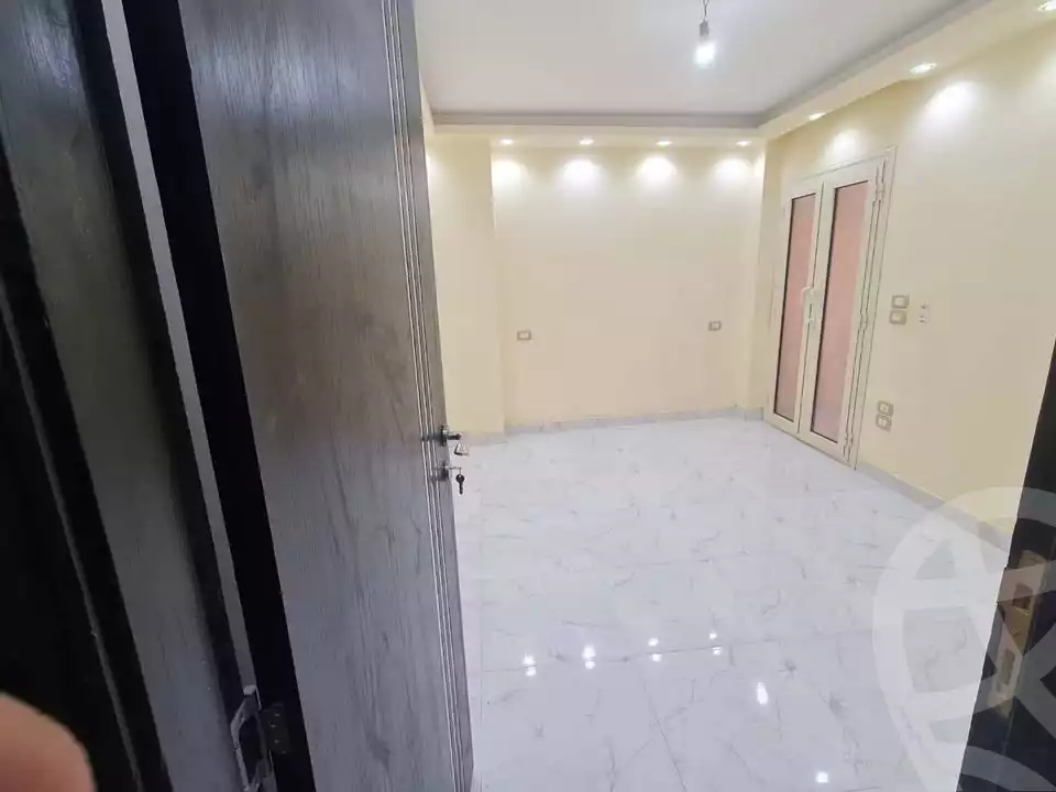 https://aqarmap.com.eg/ar/listing/5608108-for-rent-cairo-mokattam-lhdb-l-ly-manteqt-ganob-s