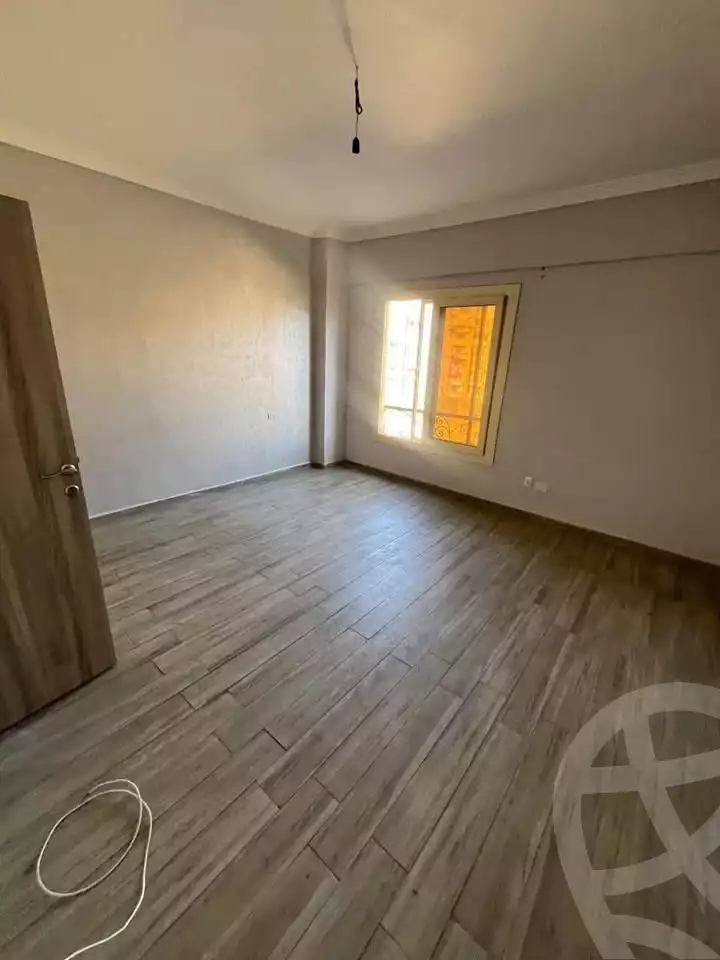 https://aqarmap.com.eg/en/listing/5608211-for-rent-cairo-mokattam-lhdb-l-ly-shareaa-9