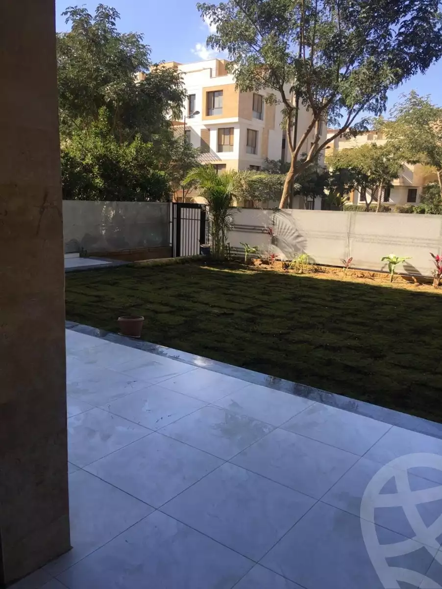 https://aqarmap.com.eg/ar/listing/5544533-for-rent-cairo-el-sheikh-zayed-city-compounds-kmbwnd-wyst-twn-swdyk