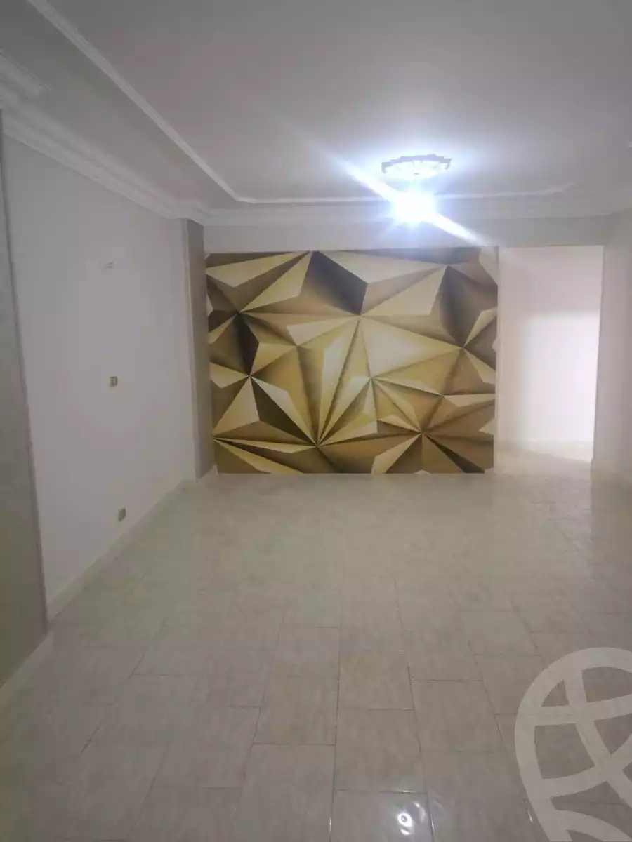 https://aqarmap.com.eg/ar/listing/5912831-for-sale-cairo-helwan-hadayek-helwan-el-shareef