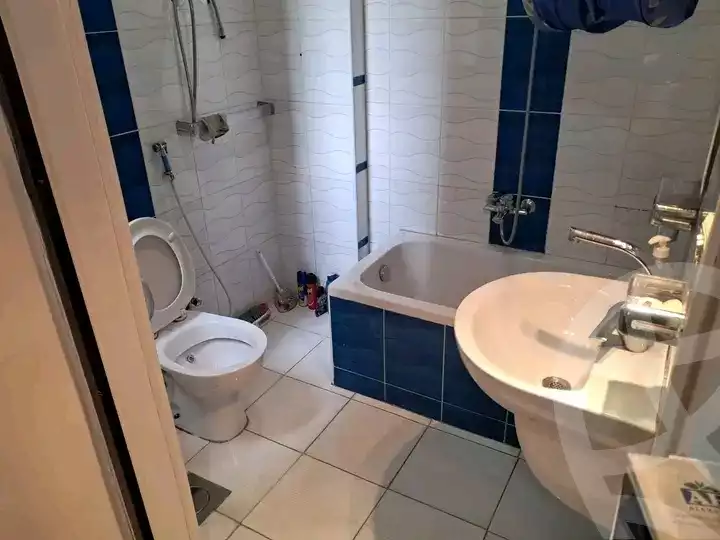 https://aqarmap.com.eg/en/listing/5612965-for-sale-alexandria-cleopatra-shr-bw-qyr-tryq-lhry