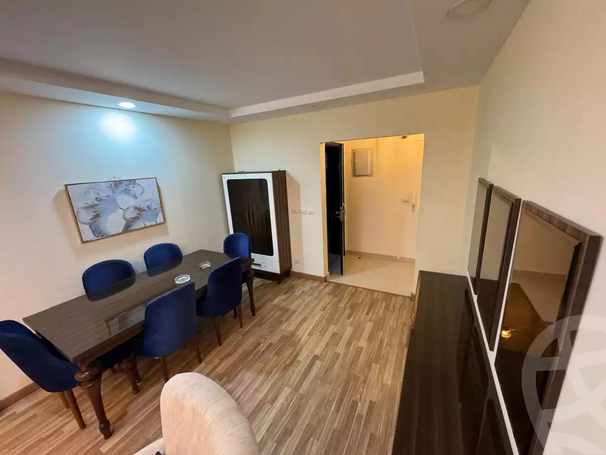 https://aqarmap.com.eg/en/listing/5614538-for-rent-cairo-el-sheikh-zayed-city-compounds-dh-drys