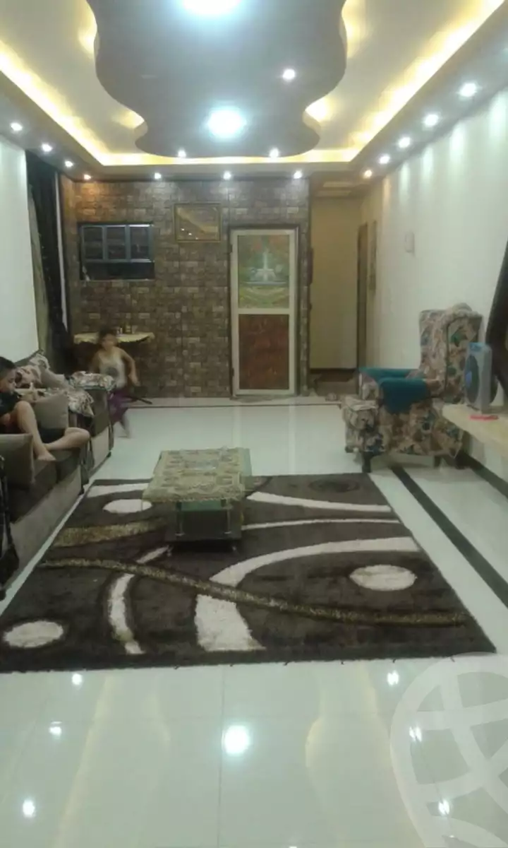 https://aqarmap.com.eg/en/listing/5615449-for-sale-cairo-el-haram-shareaa-khatem-el-morsalen