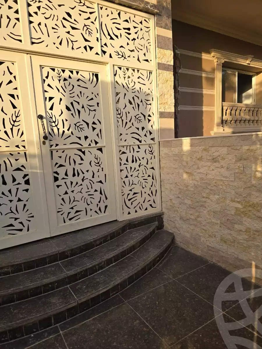 https://aqarmap.com.eg/en/listing/5616069-for-sale-cairo-new-cairo-gharb-arabila-doctor-hani-maher-st