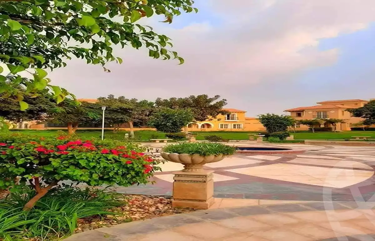 https://aqarmap.com.eg/en/listing/5937491-for-sale-cairo-new-cairo-compounds-hyde-park-parkway-hyde-park-compound