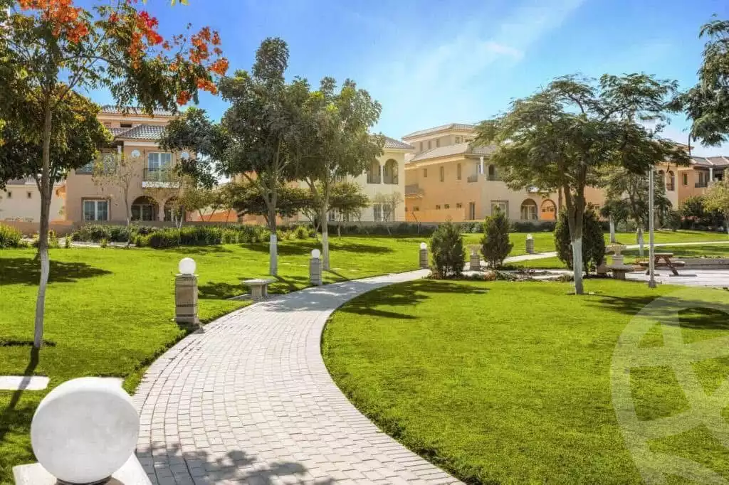 https://aqarmap.com.eg/en/listing/5623736-for-sale-cairo-new-cairo-compounds-hyde-park-greens-hyde-park-compound