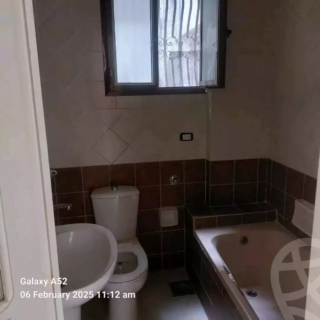 https://aqarmap.com.eg/ar/listing/5626102-for-sale-alexandria-l-jmy-lbytsh-el-hanafeya-st
