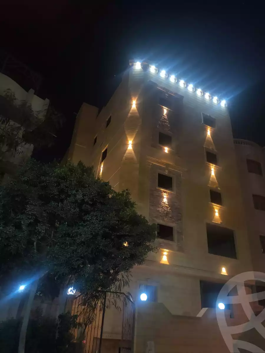 https://aqarmap.com.eg/en/listing/5626517-for-sale-cairo-6th-of-october-el-ahyaa-neighborhood-5th-street-19