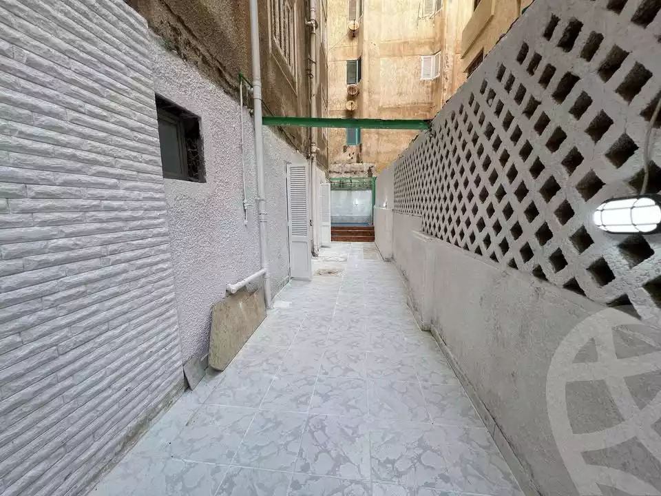 https://aqarmap.com.eg/en/listing/5627284-for-sale-alexandria-l-jmy-shataa-el-nakheel