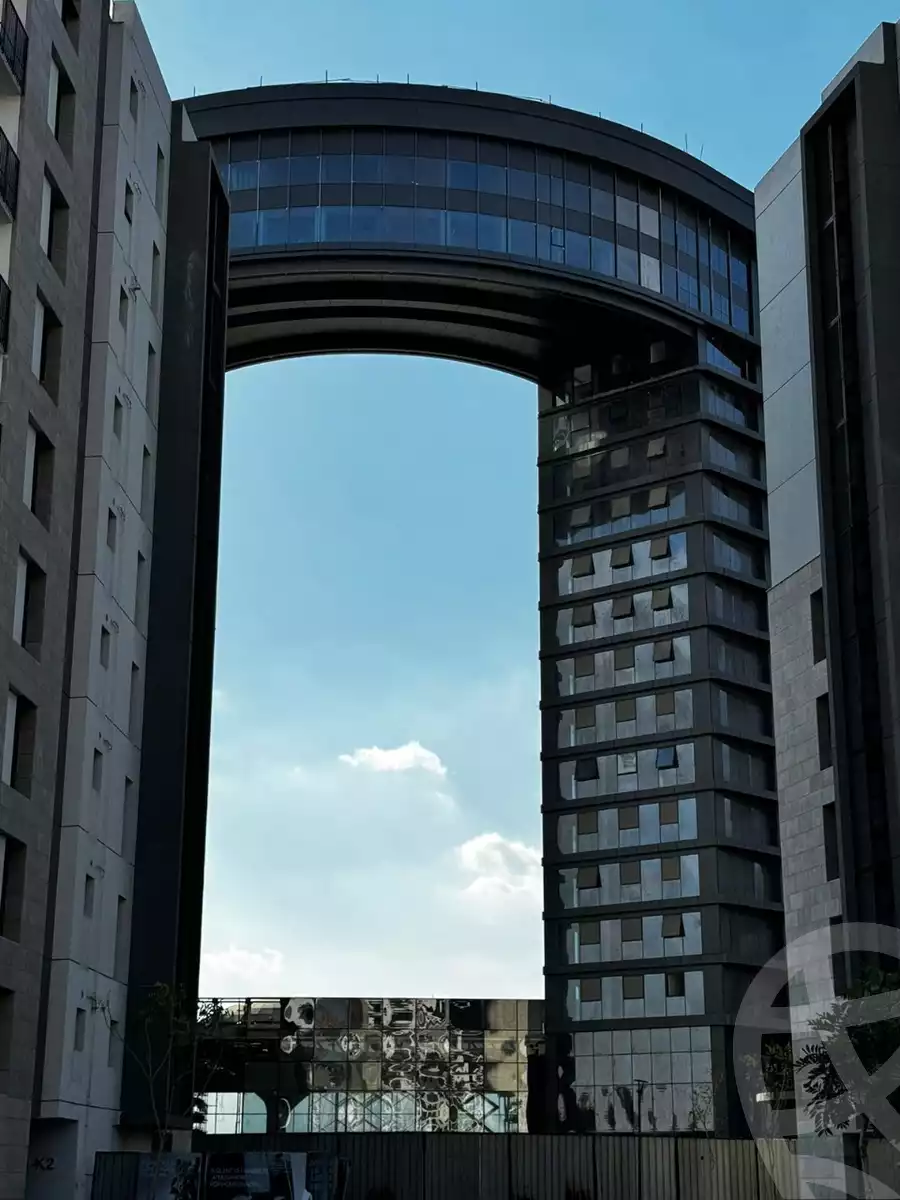 https://aqarmap.com.eg/ar/listing/5627173-for-sale-cairo-el-sheikh-zayed-city-compounds-zyd-wr-llttwyr-the-village-views
