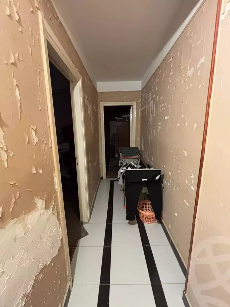 https://aqarmap.com.eg/ar/listing/5632080-for-sale-alexandria-ganaklis-shr-mrtdy-bsh