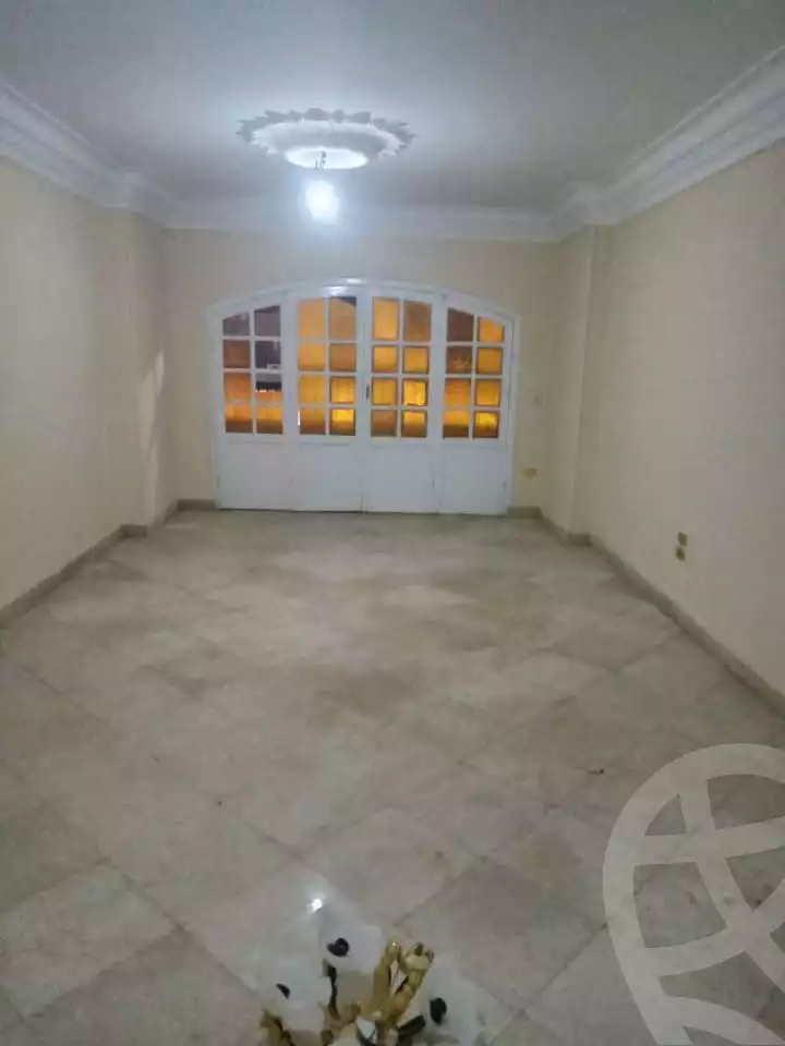 https://aqarmap.com.eg/ar/listing/5636730-for-rent-cairo-mokattam-lhdb-l-ly-shareaa-9