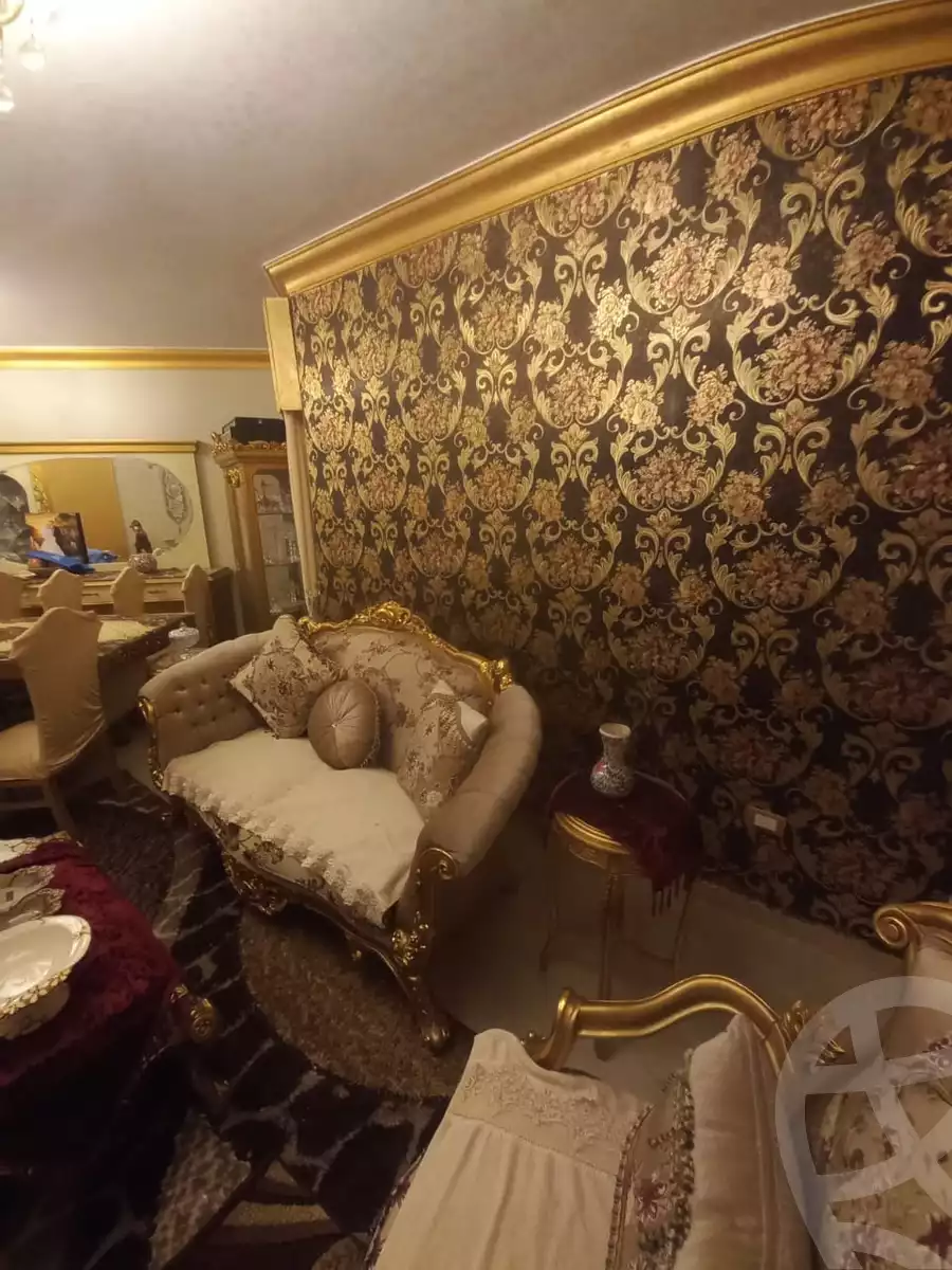 https://aqarmap.com.eg/ar/listing/5638149-for-sale-cairo-el-sheikh-zayed-city-el-hay-el-rabeaa-al-mostakbal-st