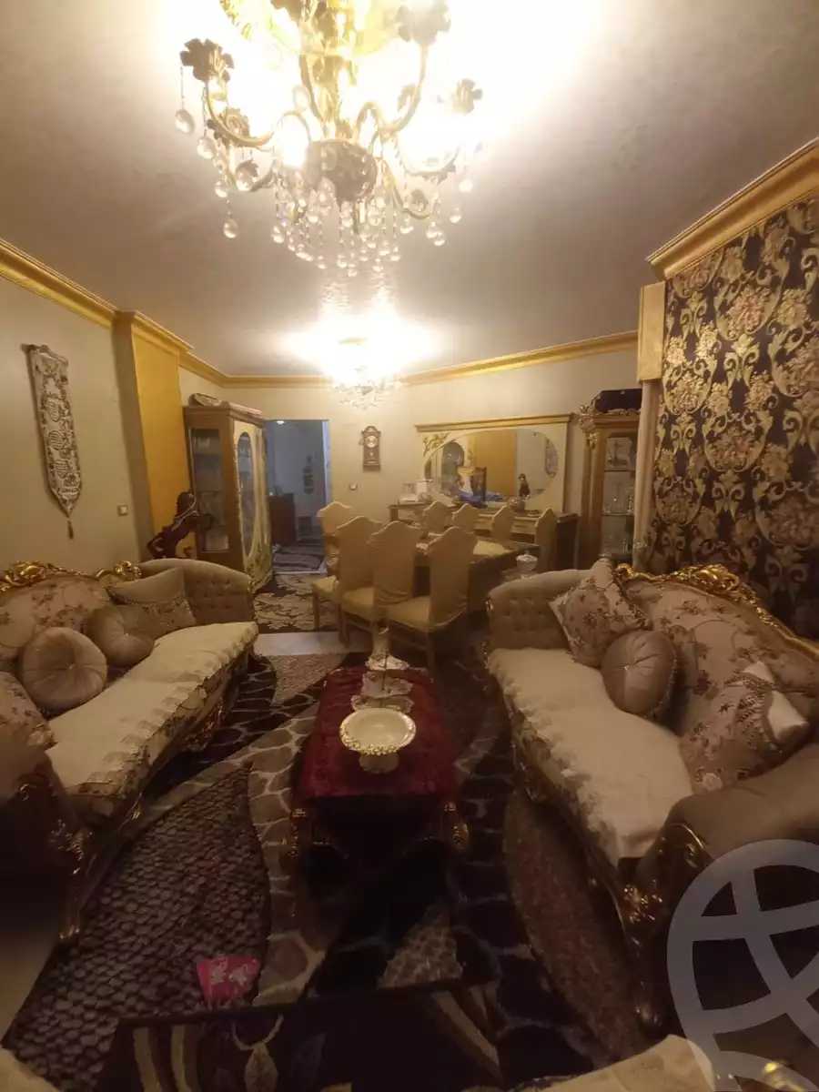 https://aqarmap.com.eg/ar/listing/5638149-for-sale-cairo-el-sheikh-zayed-city-el-hay-el-rabeaa-al-mostakbal-st