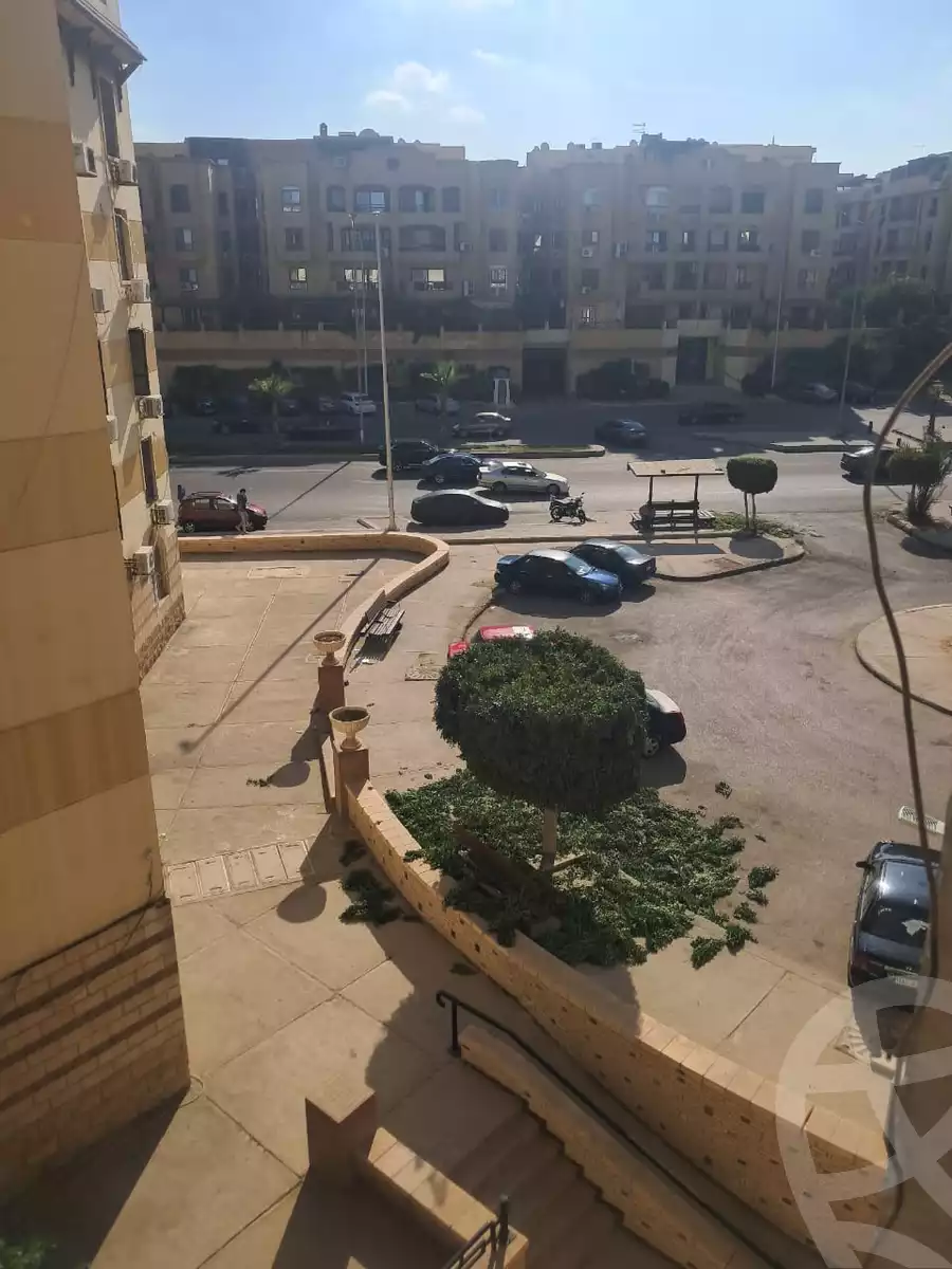 https://aqarmap.com.eg/ar/listing/5638149-for-sale-cairo-el-sheikh-zayed-city-el-hay-el-rabeaa-al-mostakbal-st