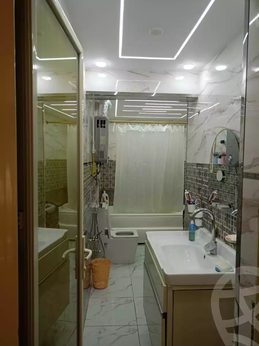 https://aqarmap.com.eg/en/listing/5638428-for-sale-cairo-el-haram-shareaa-el-haram