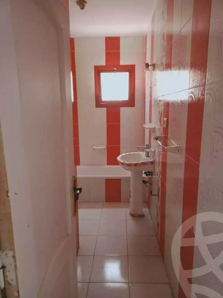 https://aqarmap.com.eg/ar/listing/5639076-for-sale-alexandria-el-hanouvel-al-asdakaa-st