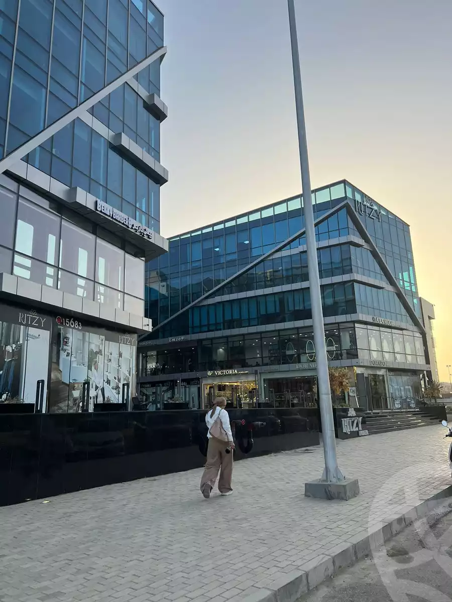 https://aqarmap.com.eg/en/listing/5639753-for-rent-cairo-el-sheikh-zayed-city-compounds-rytzy-blz-mwl-tybh-llstthmr-l-qry