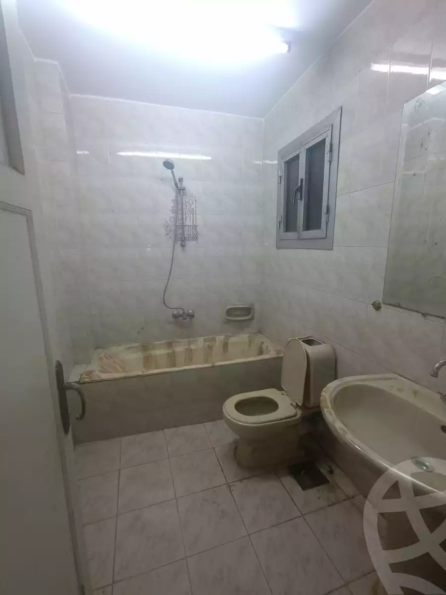 https://aqarmap.com.eg/ar/listing/5642865-for-sale-cairo-ain-shams-ain-shams-el-sharkia