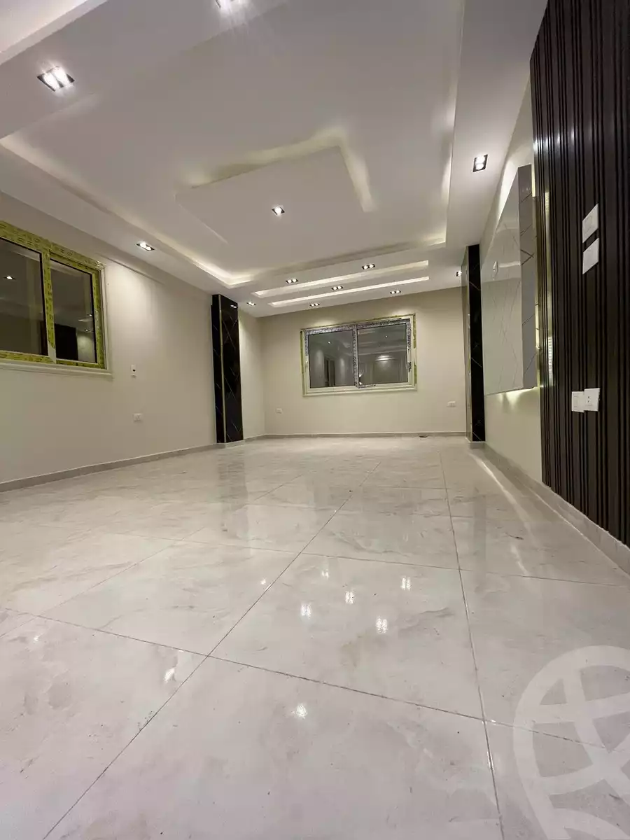 https://aqarmap.com.eg/en/listing/5645401-for-sale-cairo-6th-of-october-el-ahyaa-neighborhood-3rd-omar-ibn-el-khattab-st
