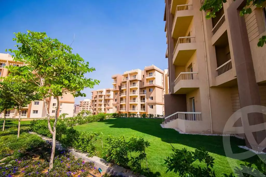 https://aqarmap.com.eg/ar/listing/5646716-for-sale-cairo-6th-of-october-hadaeq-october-kmbwnd-fy-hdyq-ktwbr-ashgar-city