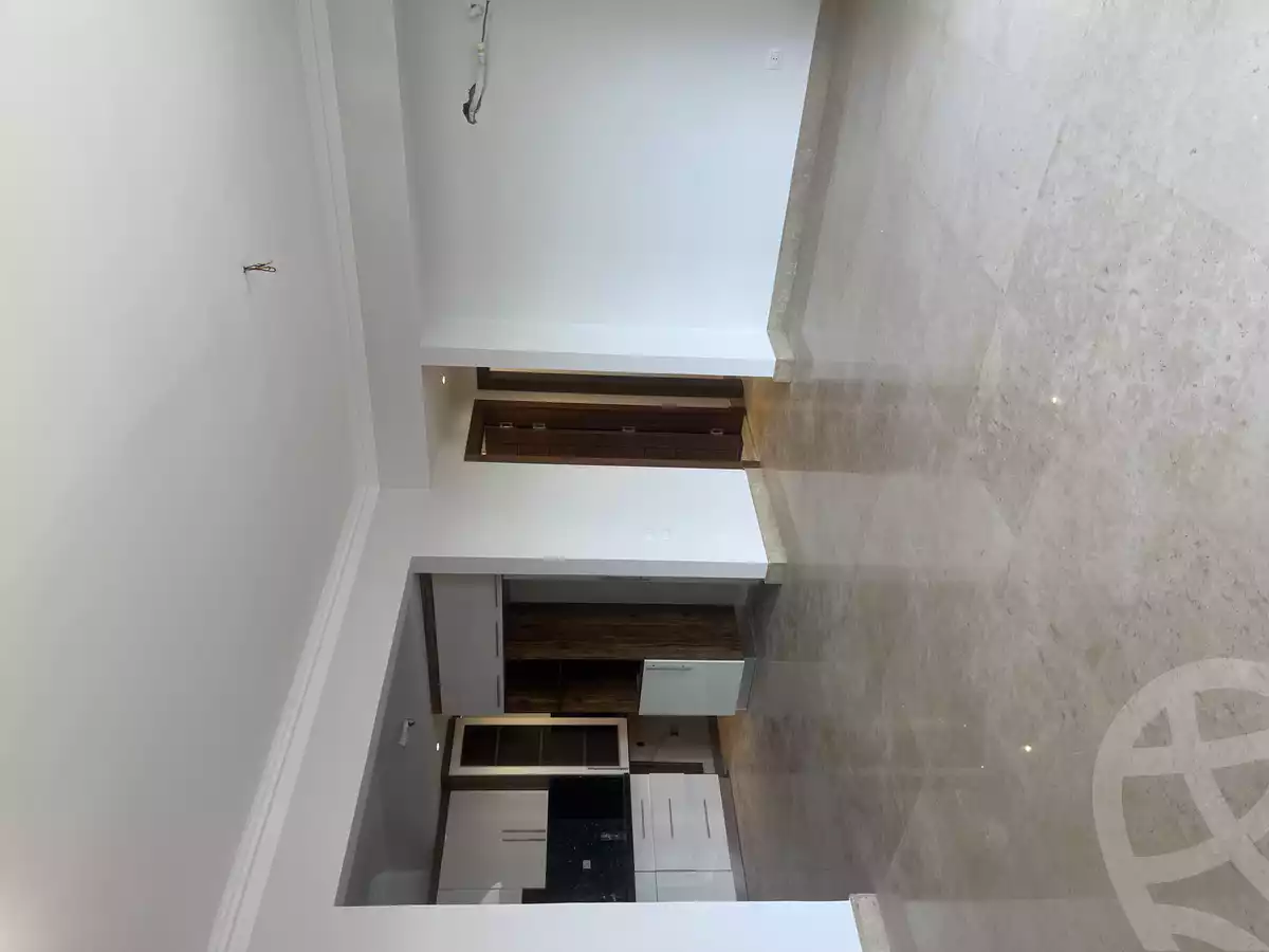 https://aqarmap.com.eg/en/listing/5969460-for-rent-cairo-new-cairo-compounds-hyde-park-centre-ville-hyde-park