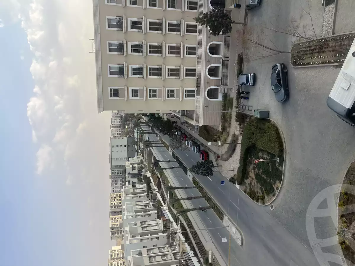 https://aqarmap.com.eg/en/listing/5969460-for-rent-cairo-new-cairo-compounds-hyde-park-centre-ville-hyde-park