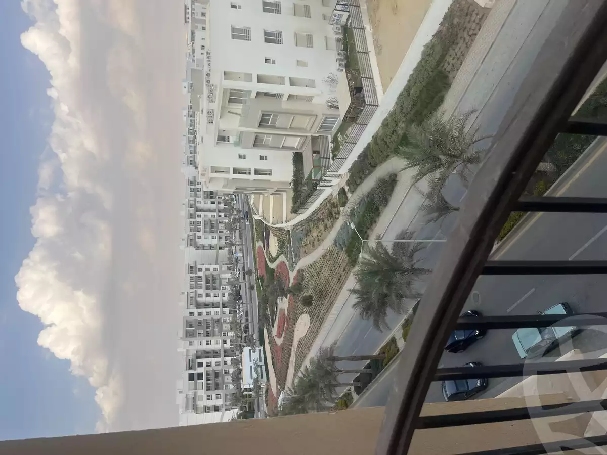 https://aqarmap.com.eg/en/listing/5969460-for-rent-cairo-new-cairo-compounds-hyde-park-centre-ville-hyde-park