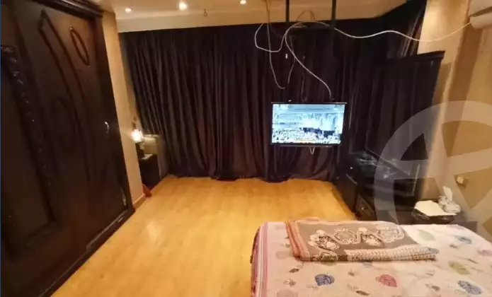 https://aqarmap.com.eg/en/listing/5649585-for-sale-cairo-shoubra-corniche-el-nile-st