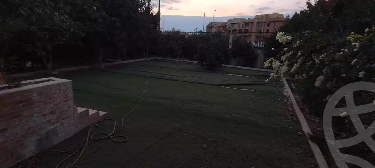 https://aqarmap.com.eg/en/listing/5651088-for-sale-cairo-el-sheikh-zayed-city-compounds-hadayek-el-mohandiseen
