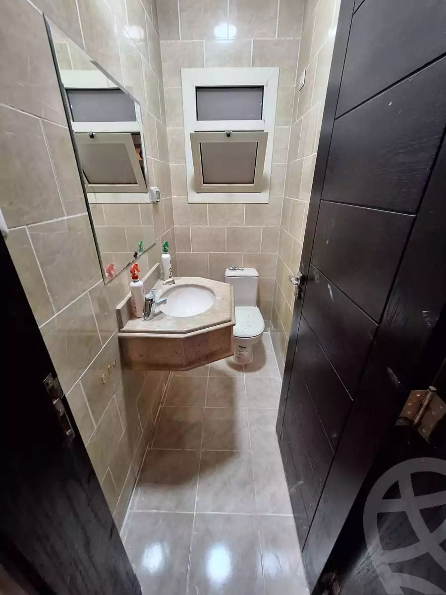 https://aqarmap.com.eg/en/listing/5651151-for-rent-cairo-el-sheikh-zayed-city-compounds-dh-drys