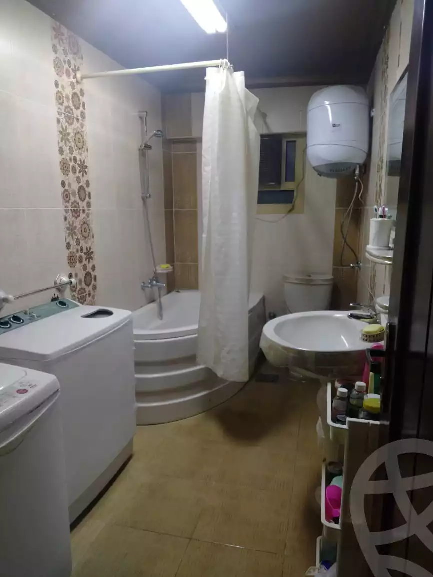 https://aqarmap.com.eg/en/listing/5652367-for-sale-cairo-mokattam-el-hadabah-el-wosta-compounds-palm-city