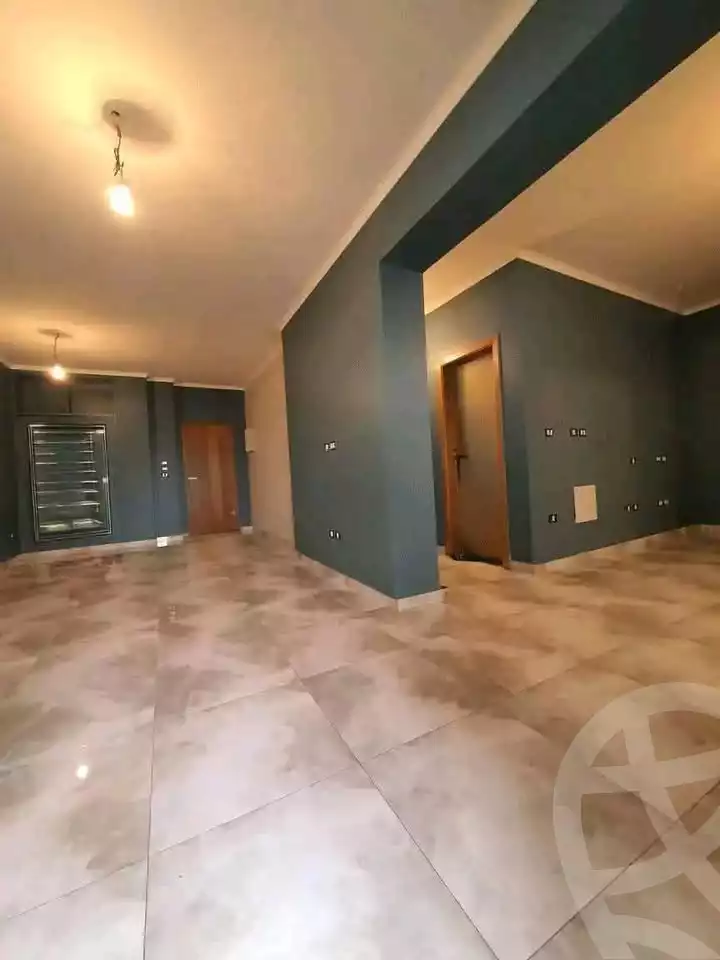 https://aqarmap.com.eg/en/listing/5655473-for-sale-cairo-mokattam-el-hadabah-el-wosta-compounds-vittoria-compound-seven-stars