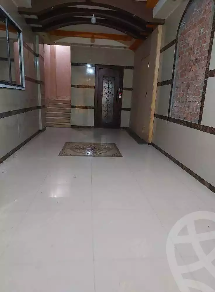 https://aqarmap.com.eg/en/listing/5656153-for-sale-sharqia-zagazig-zagazig-city-tolba-awaida-st