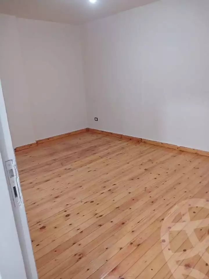 https://aqarmap.com.eg/ar/listing/5656732-for-rent-alexandria-ganaklis