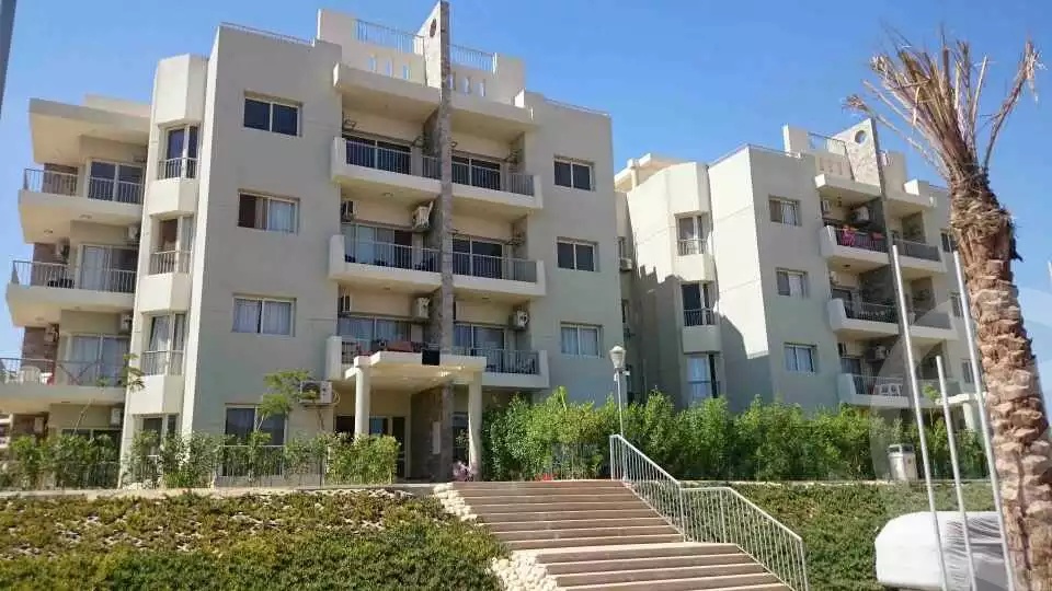 https://aqarmap.com.eg/en/listing/5657111-for-rent-cairo-el-sheikh-zayed-city-compounds-dh-drys