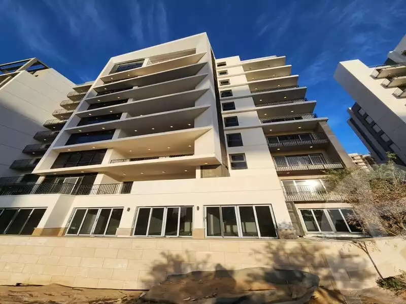 https://aqarmap.com.eg/en/listing/5657839-for-sale-cairo-el-sheikh-zayed-city-compounds-zyd-wr-llttwyr-z-tower