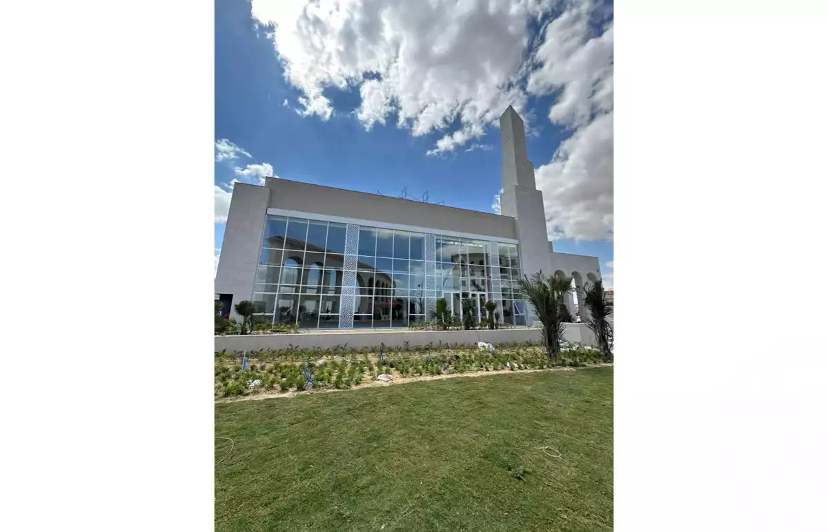 https://aqarmap.com.eg/en/listing/5661415-for-sale-cairo-el-sheikh-zayed-city-compounds-kmbwnd-fyldj-wyst-dr-llttwyr
